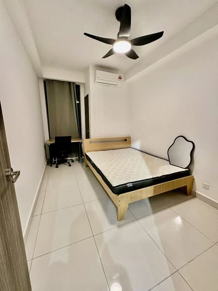 Servis Apartment untuk Disewa di Lakeview Suites @ Edumetro - Hailey Ho - Bedroom - PropertyGuru.com.my