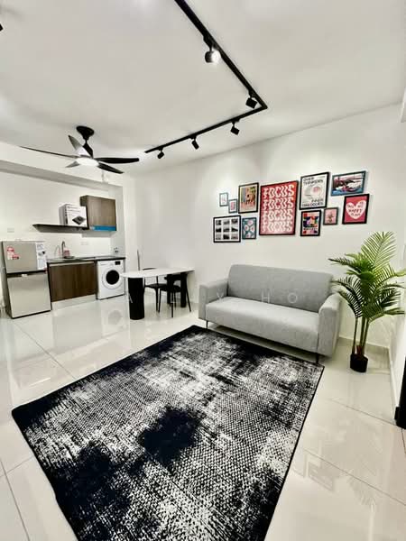 Servis Apartment untuk Disewa di Lakeview Suites @ Edumetro - Hailey Ho - Living Room - PropertyGuru.com.my