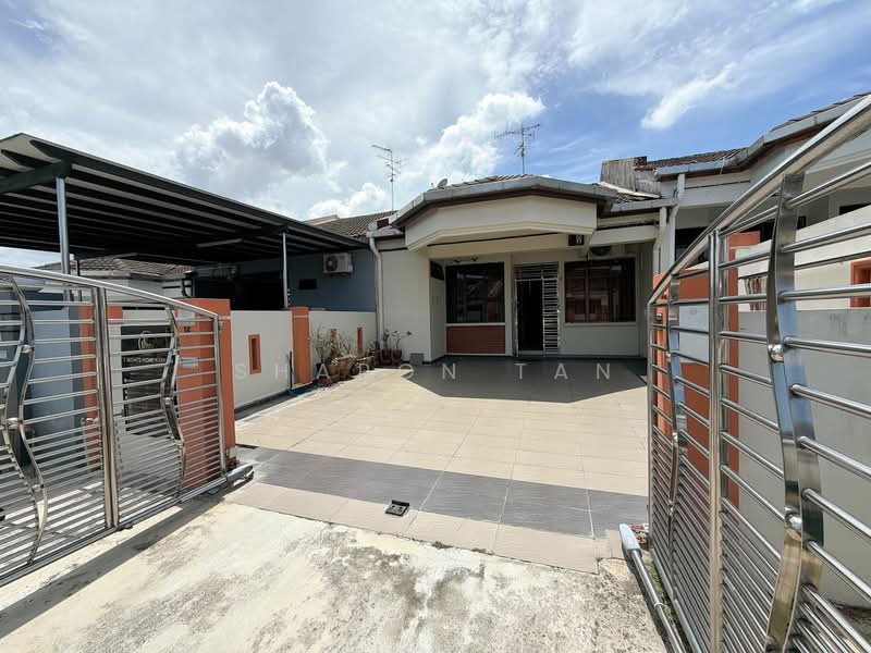 1-storey Terraced House for Rent in Taman Daya (Johor Bahru) - Sharon Tan - Exterior - PropertyGuru.com.my