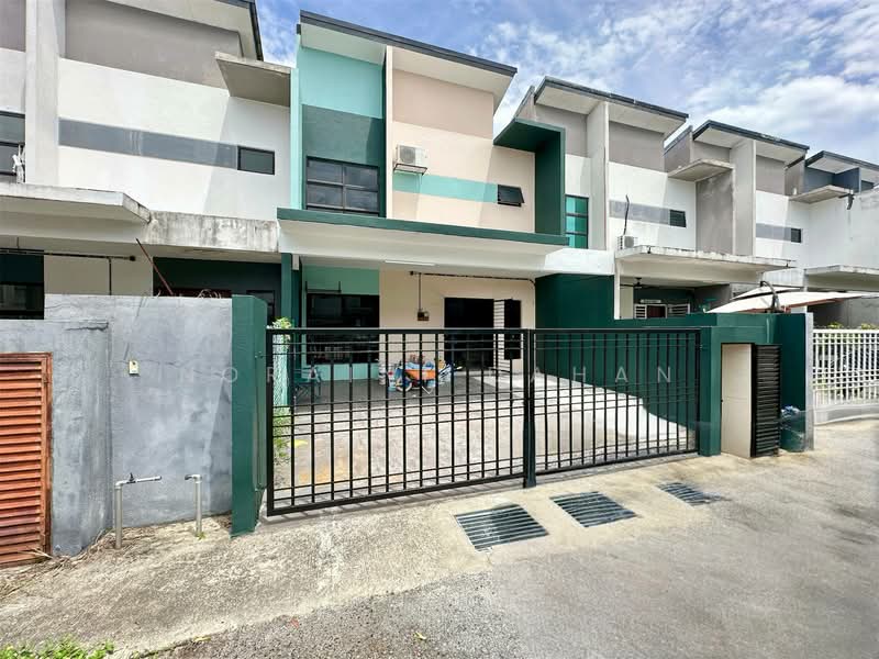 Rumah Teres untuk Dijual di Aman Putri (Sungai Buloh) - Noraini Dahan - Exterior - PropertyGuru.com.my