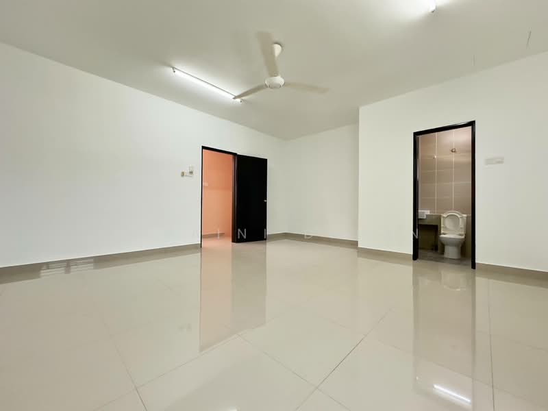 Rumah Teres untuk Dijual di Aman Putri (Sungai Buloh) - Noraini Dahan - Bathroom - PropertyGuru.com.my