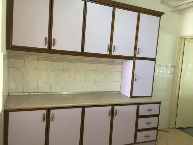 Kondominium untuk Disewa di Vista Komanwel B - Anna Teo - Kitchen - PropertyGuru.com.my