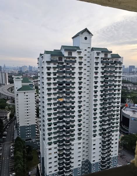 Kondominium untuk Disewa di Vista Komanwel B - Anna Teo - Exterior - PropertyGuru.com.my
