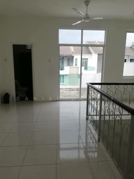 Rumah Teres 3 Tingkat untuk Disewa di Taman Beduk Indah (Sungai Bakap) - Danial Zharif - Interior - PropertyGuru.com.my
