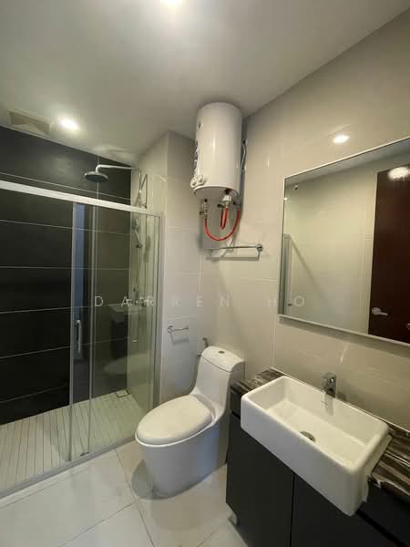 Kondominium untuk Disewa di Amberside @ Country Garden Danga Bay - Darren Ho - Bathroom - PropertyGuru.com.my