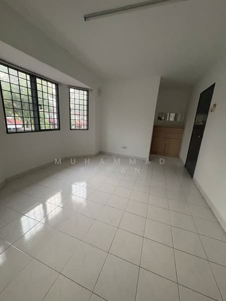 Rumah Teres 2 Tingkat untuk Disewa di Taman Lestari Permai (Seri Kembangan) - Muhammad Affan - Interior - PropertyGuru.com.my
