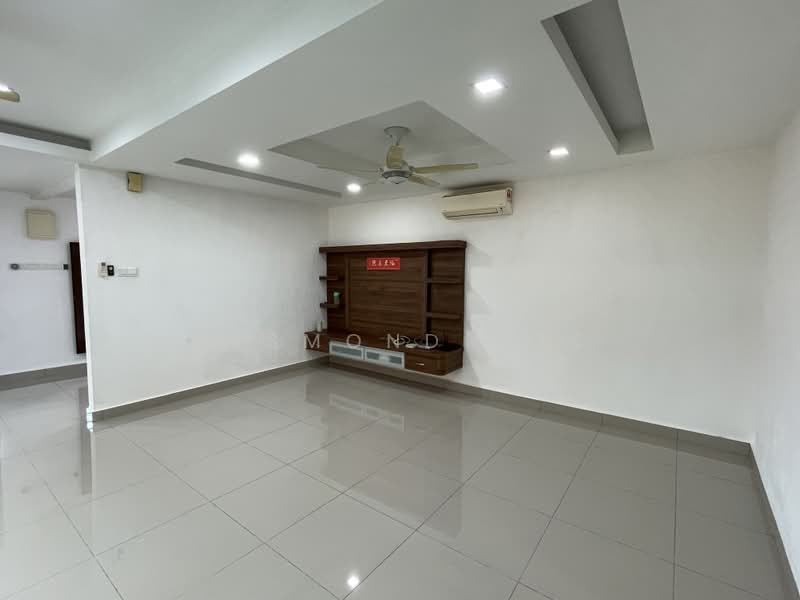 Rumah Teres 2 Tingkat untuk Dijual di Taman Kepong (Kepong) - Desmond Kok - Living Room - PropertyGuru.com.my