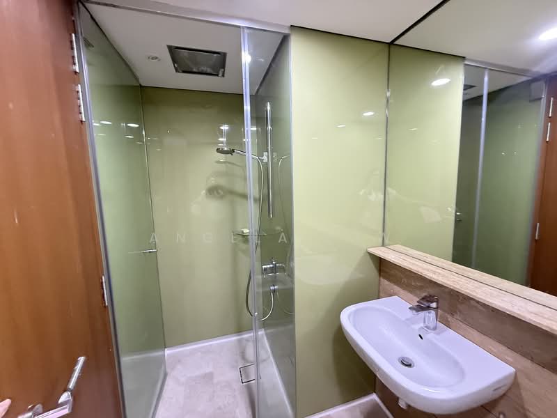 Servis Apartment untuk Disewa di Sky Suites @ KLCC - Angela Low - Bathroom - PropertyGuru.com.my