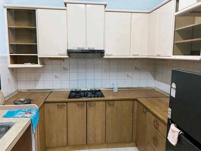 Apartment for Rent at Melati Apartments - Johnathan Cheah - Kitchen - PropertyGuru.com.my