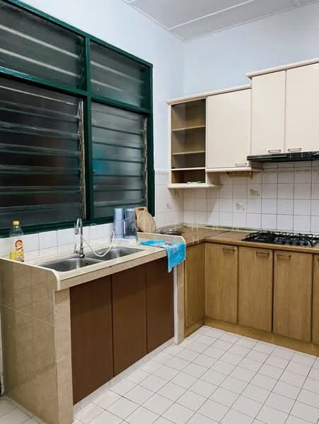 Apartment for Rent at Melati Apartments - Johnathan Cheah - Kitchen - PropertyGuru.com.my