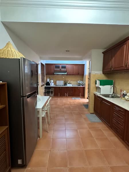 2-storey Terraced House for Sale in Bandar Utama (Selangor) - Calvin Law - Kitchen - PropertyGuru.com.my