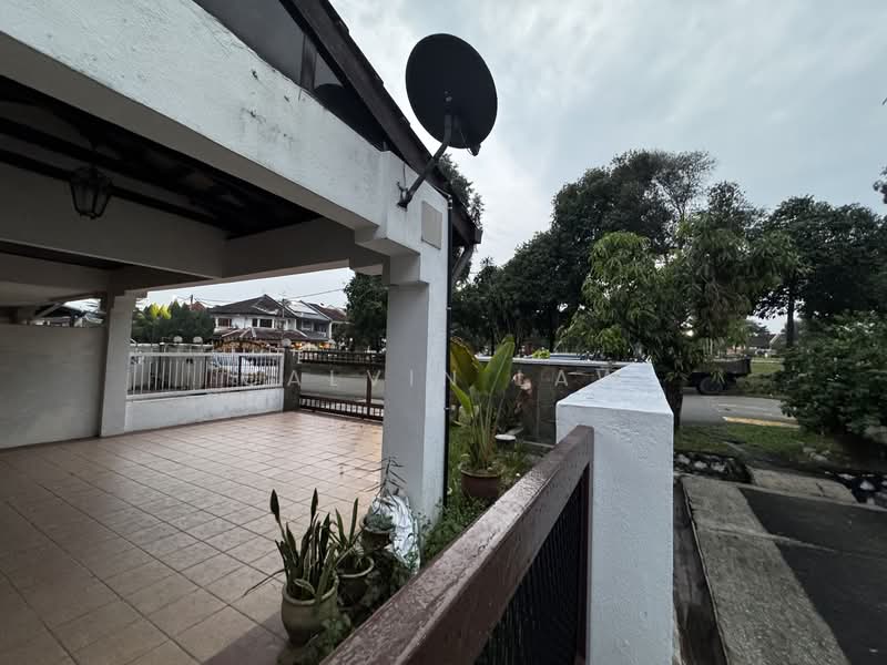 Rumah Teres 2 Tingkat untuk Dijual di Bandar Utama (Selangor) - Calvin Law - Exterior - PropertyGuru.com.my