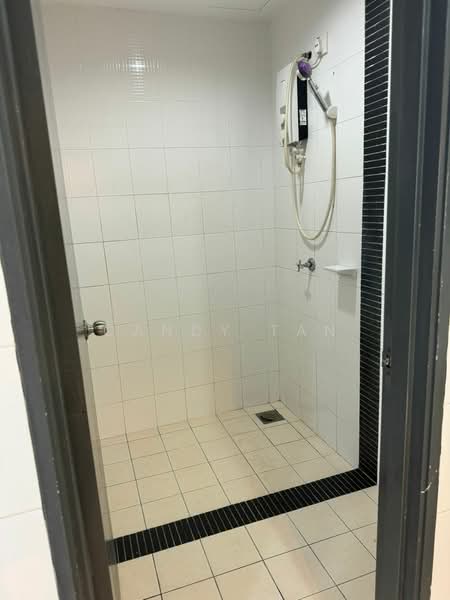 Service Residence for Rent at Domain 5 @ NeoCyber - Candy Tan - Bathroom - PropertyGuru.com.my