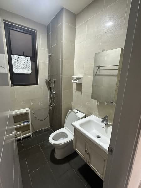 Servis Apartment untuk Disewa di Ten Kinrara - Cecilia Chee - Bathroom - PropertyGuru.com.my