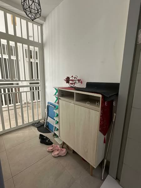 Servis Apartment untuk Disewa di Ten Kinrara - Cecilia Chee - Entrance - PropertyGuru.com.my