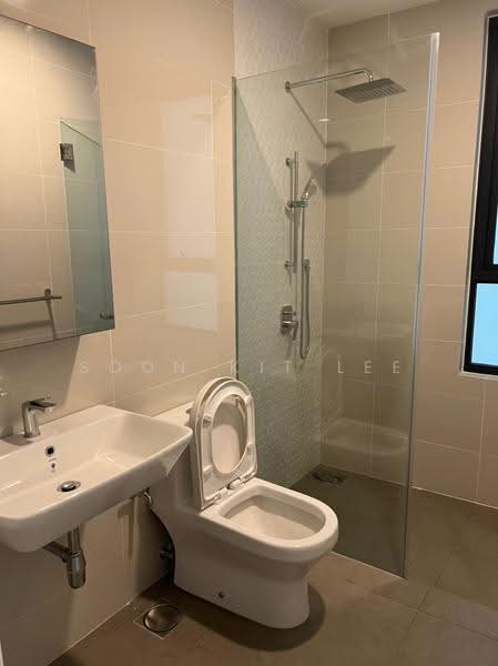 Kediaman Servis untuk Disewa di Continew - Keith Lee - Bathroom - PropertyGuru.com.my