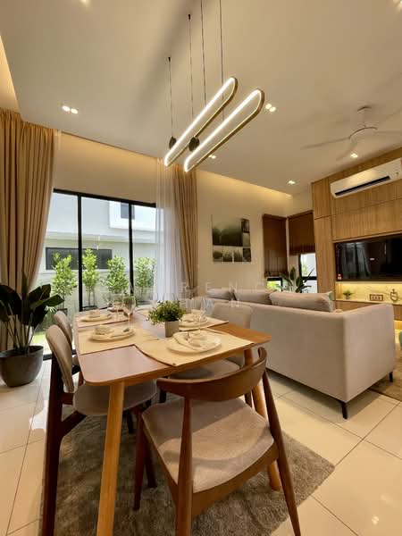 Cluster House for Sale in Alam Impian (Shah Alam) - Lawrence Chan - Living Room - PropertyGuru.com.my