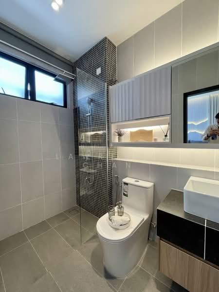 Cluster House for Sale in Alam Impian (Shah Alam) - Lawrence Chan - Bathroom - PropertyGuru.com.my