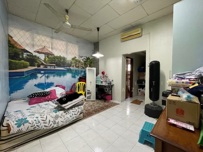 Rumah Banglo untuk Dijual di Bandar Baru Bangi (Selangor) - Nuraishah Binti Mohamed Azmi - Bedroom - PropertyGuru.com.my