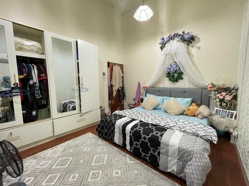 Rumah Banglo untuk Dijual di Bandar Baru Bangi (Selangor) - Nuraishah Binti Mohamed Azmi - Bedroom - PropertyGuru.com.my