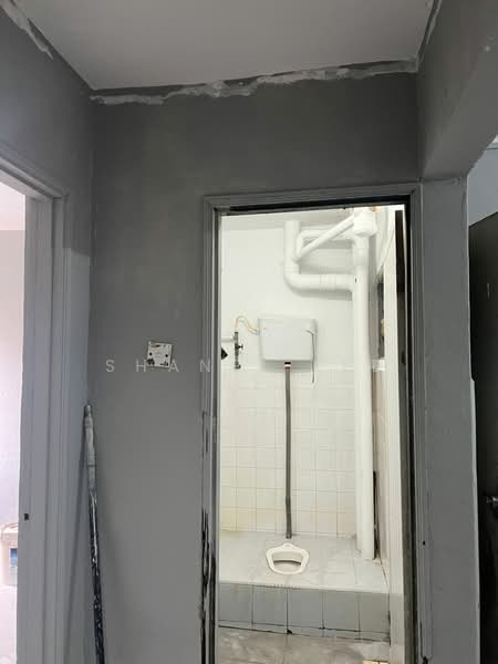Flat for Sale at Jalan Haji Manan Flat - Shanel Tee - Bathroom - PropertyGuru.com.my