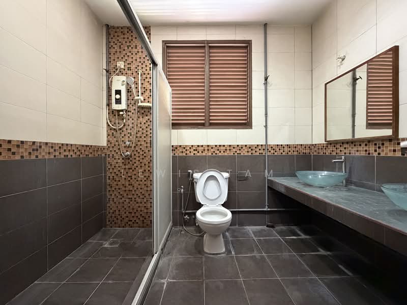 Semi-Detached House for Sale in Bandar Baru Sungai Long (Kajang) - Lewis Tam - Bathroom - PropertyGuru.com.my