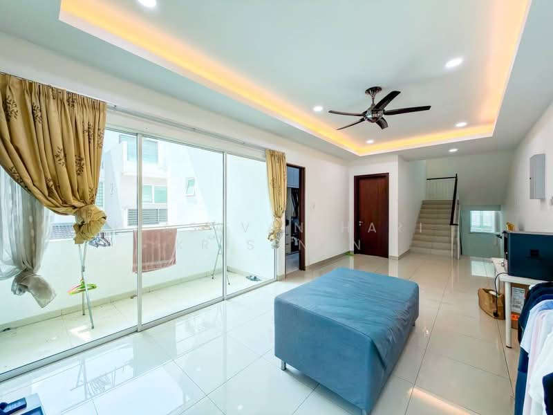 Semi-Detached House for Sale in Seksyen 11 (Kota Damansara) - Keasavan Hari Krishnan - Living Room - PropertyGuru.com.my