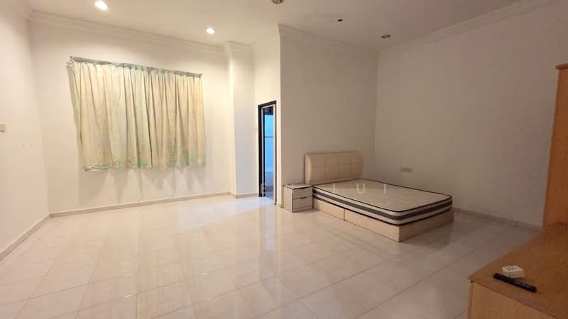 Rumah Teres 2 Tingkat untuk Dijual di Taman Pulai Utama (Skudai) - Aileen Lui - Bedroom - PropertyGuru.com.my