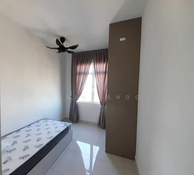 Condominium for Rent at Paraiso Residence @ The Earth - Celine Shoo - Bedroom - PropertyGuru.com.my