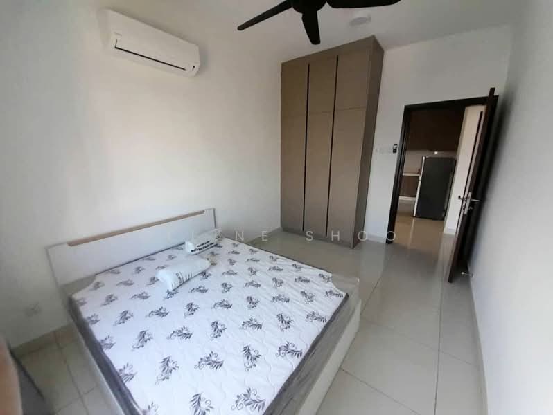 Condominium for Rent at Paraiso Residence @ The Earth - Celine Shoo - Bedroom - PropertyGuru.com.my