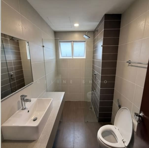 Condominium for Rent at Paraiso Residence @ The Earth - Celine Shoo - Bathroom - PropertyGuru.com.my