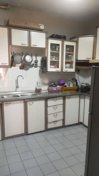Kondominium untuk Dijual di Miharja Condominium - Paul Po - Kitchen - PropertyGuru.com.my