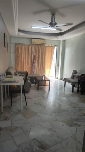 Kondominium untuk Dijual di Miharja Condominium - Paul Po - Living Room - PropertyGuru.com.my
