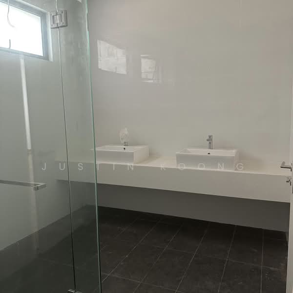Rumah Berkembar untuk Dijual di Johor Bahru (Johor) - Justin Koong - Bathroom - PropertyGuru.com.my