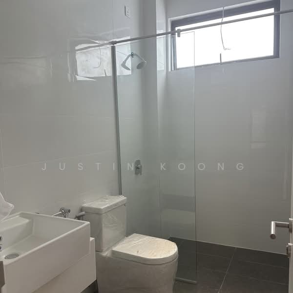 Rumah Berkembar untuk Dijual di Johor Bahru (Johor) - Justin Koong - Bathroom - PropertyGuru.com.my