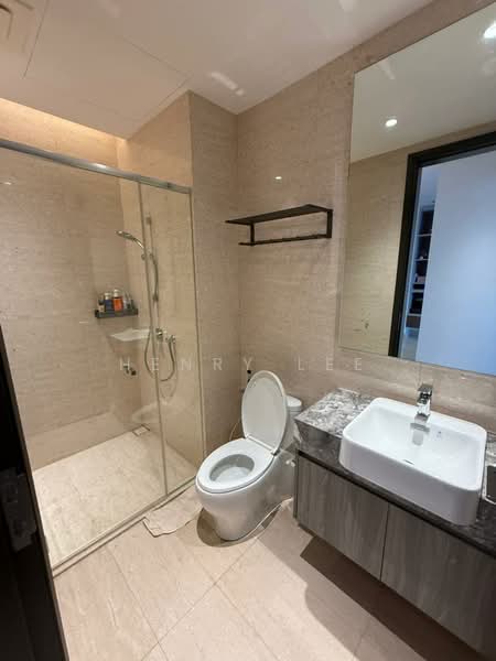 Servis Apartment untuk Disewa di Marriott Residence @ Gurney - Henry Lee - Bathroom - PropertyGuru.com.my