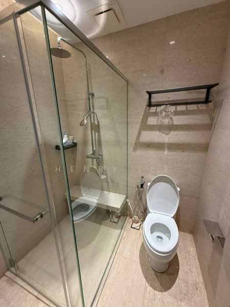 Servis Apartment untuk Disewa di Marriott Residence @ Gurney - Henry Lee - Bathroom - PropertyGuru.com.my