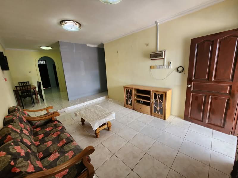 1-storey Terraced House for Rent in Kuching (Sarawak) - Jeno Tan - Living Room - PropertyGuru.com.my