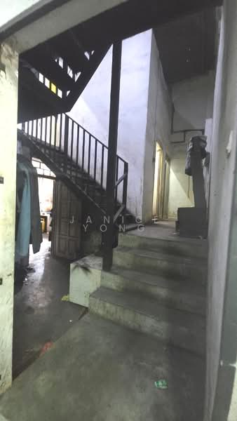 Terrace Factory for Sale in Taman Johor Jaya (Johor Bahru) - Janice Yong - Entrance - PropertyGuru.com.my