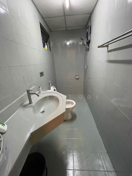 Condominium for Rent at Sunway Lagoon View Resort Condominium - Alson Ooi - Bathroom - PropertyGuru.com.my