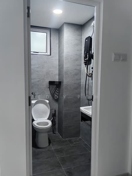 Apartment for Rent at Fair View Apartment - Jeddy Poh - Bathroom - PropertyGuru.com.my