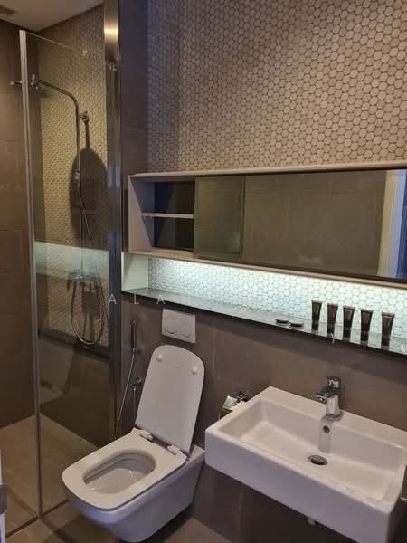 Servis Apartment untuk Dijual di Lucentia Residences - Alan Tan - Bathroom - PropertyGuru.com.my