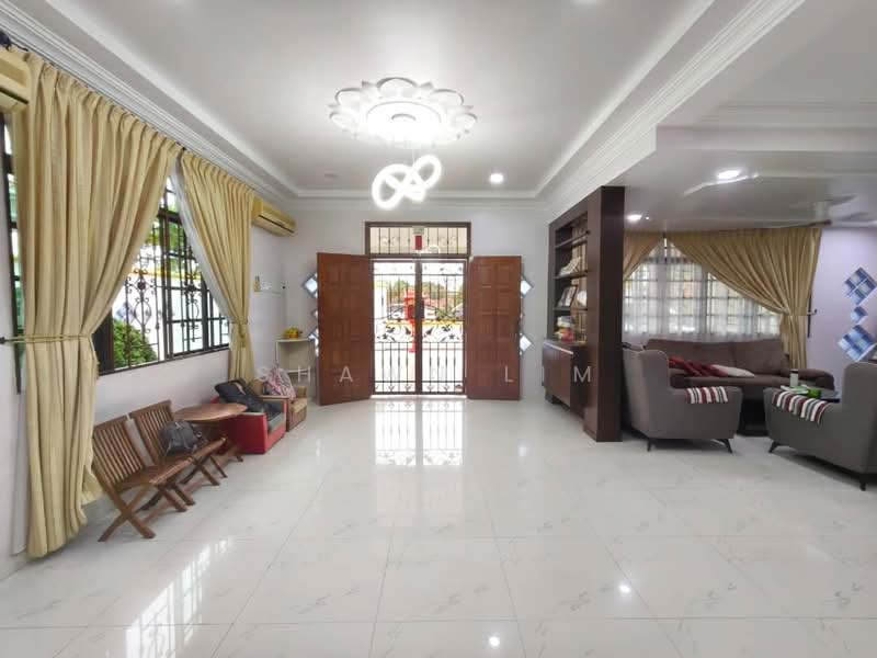 Semi-Detached House for Sale in Taman Pelangi Indah (Ulu Tiram) - Shawn Lim - PropertyGuru.com.my
