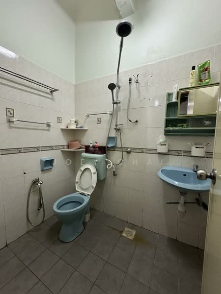 Rumah Teres 1 Tingkat untuk Disewa di Bandar Indahpura (Kulai) - Joey Chai - Bathroom - PropertyGuru.com.my