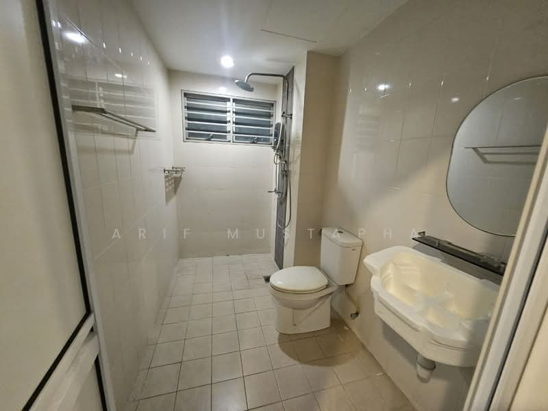 Kondominium untuk Dijual di Symphony Heights (Simfoni Heights) - Arif Mustapha - Bathroom - PropertyGuru.com.my