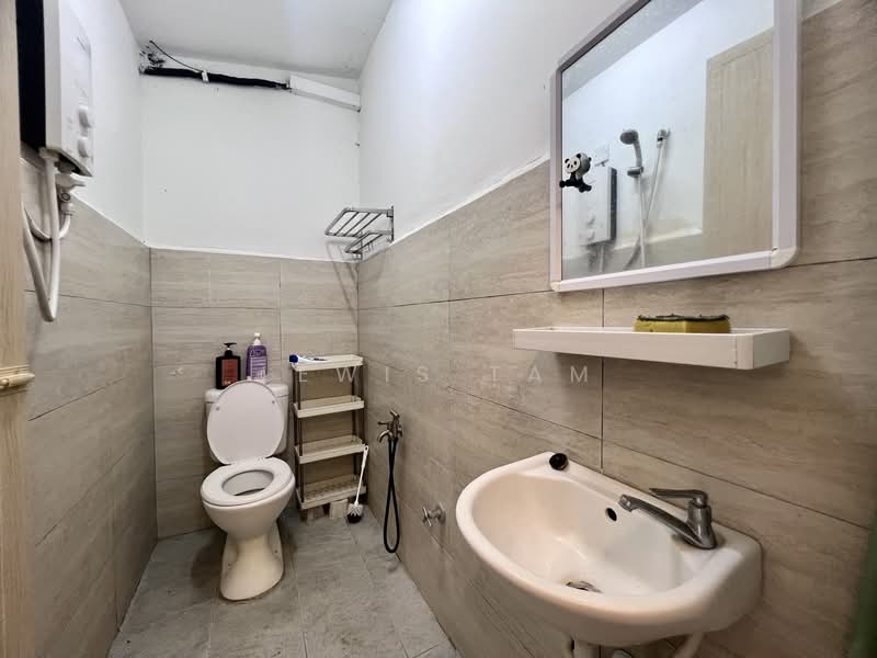 2-storey Terraced House for Sale in Alam Damai (Cheras) - Lewis Tam - Bathroom - PropertyGuru.com.my