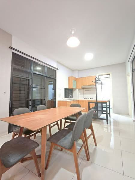 Cluster House for Rent in Iskandar Puteri (Nusajaya) (Johor) - Heng . - Kitchen - PropertyGuru.com.my