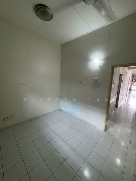 1.5-storey Terraced House for Rent in Taman Puteri Wangsa (Ulu Tiram) - Stephen Tan - Interior - PropertyGuru.com.my