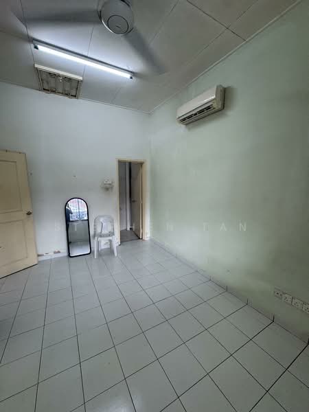 1.5-storey Terraced House for Rent in Taman Puteri Wangsa (Ulu Tiram) - Stephen Tan - Interior - PropertyGuru.com.my