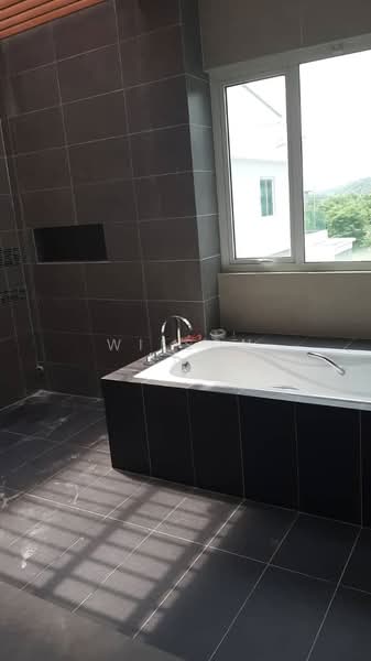 Rumah Berkembar untuk Dijual di Puchong (Selangor) - Wilson Lim - Bathroom - PropertyGuru.com.my